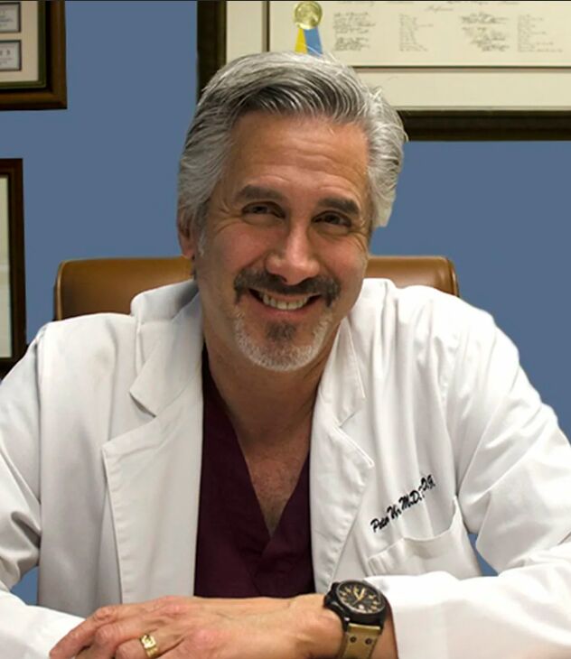 Doctor ophthalmologist Julio Carlos Lopes